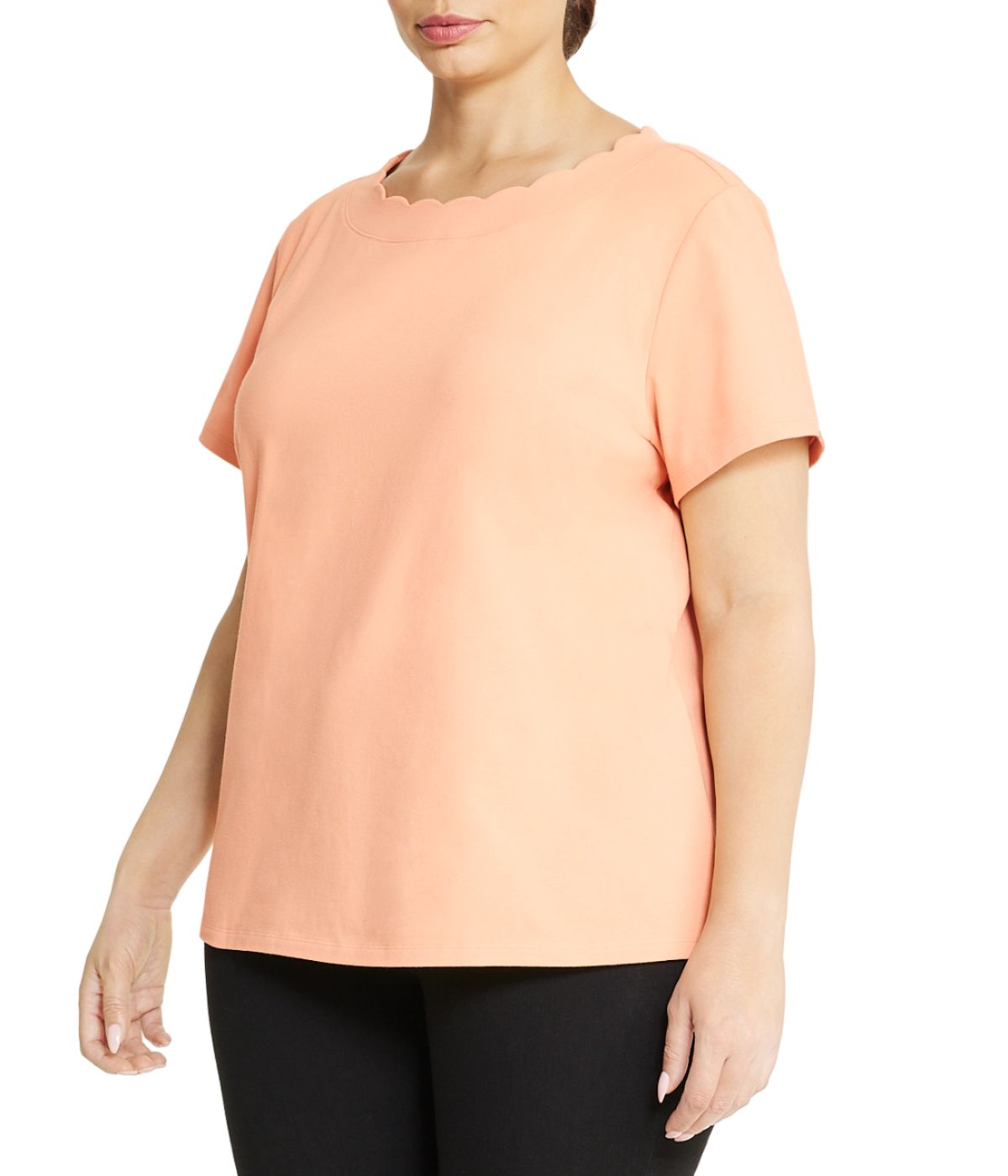 Plus Size Scallop Short Sleeve T-Shirt