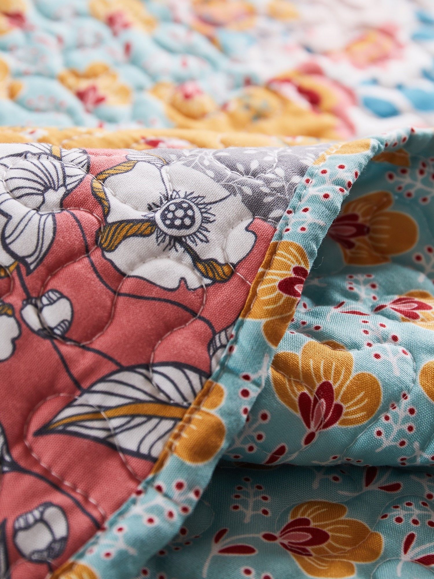 Carlie Cotton Rich Calico Print Quilt Set – Gordmans