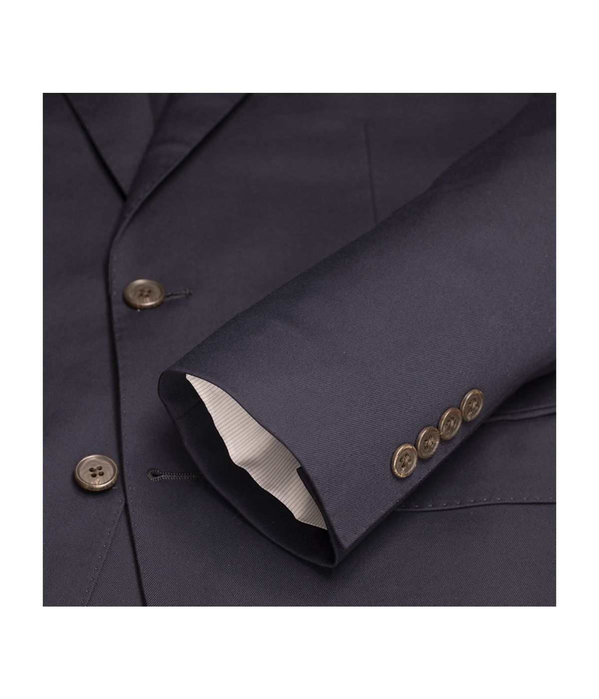 The Essential Performance 2 Piece Suit Navy