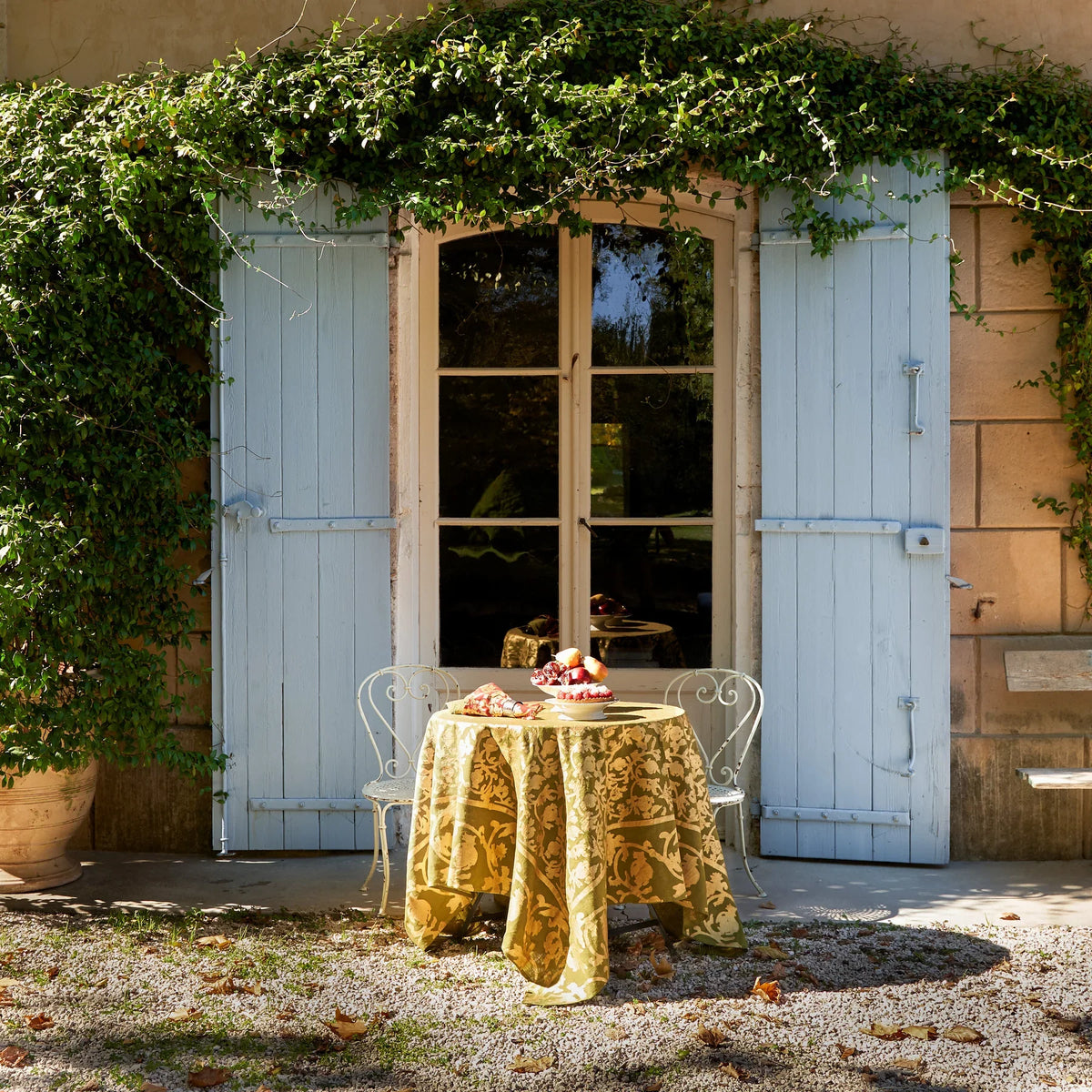 Saint-Remy d'Or et Vert Tablecloth