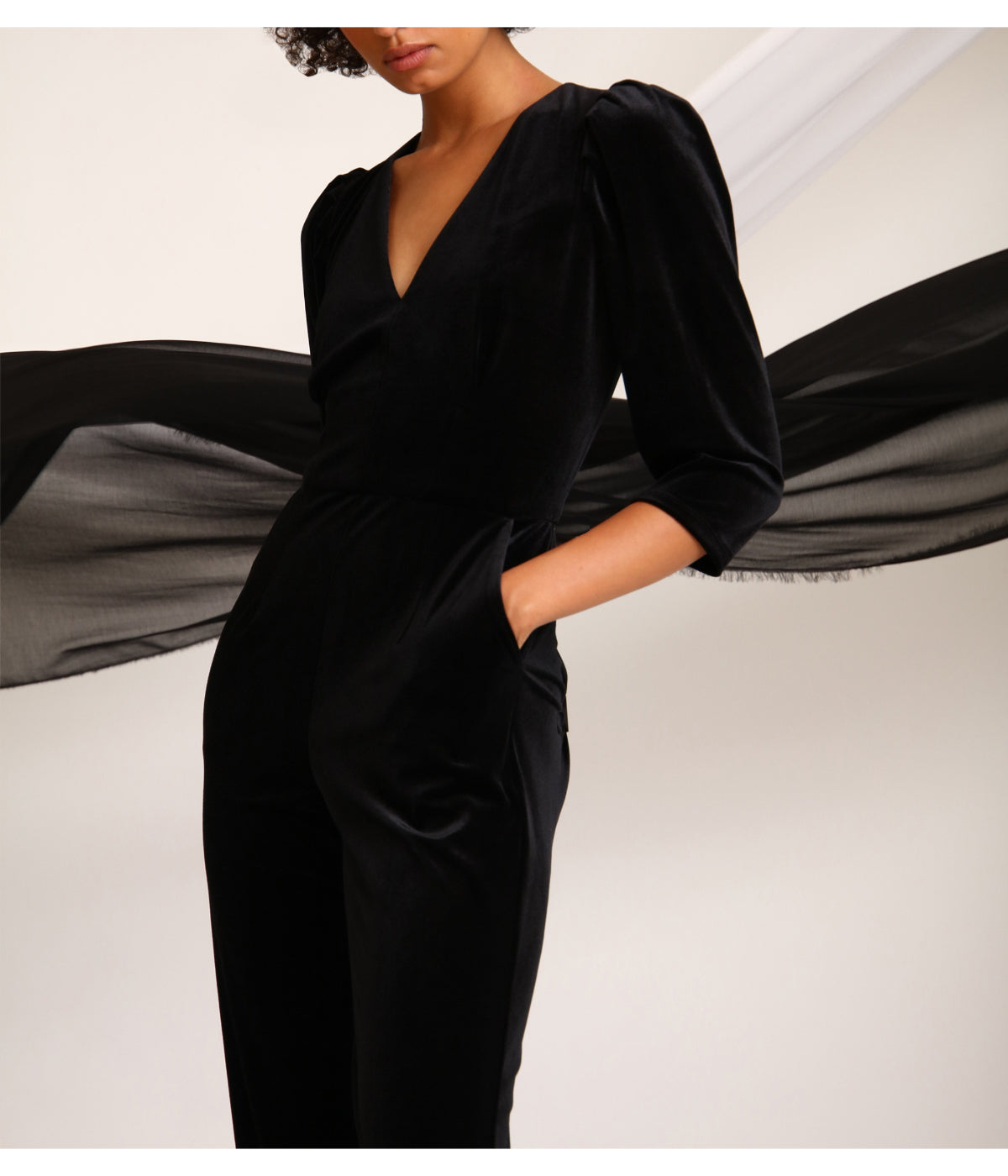 Deep V-Neck Jumpsuit With Puff Sleeves Black